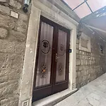 Hamlet Bed & Breakfast 4*
